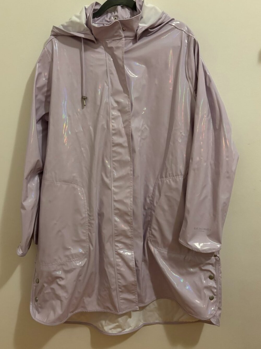 NWT Ilse Jacobsen Rain71G Glossy Raincoat Thistle Lilac Size 42 / US L-XL
